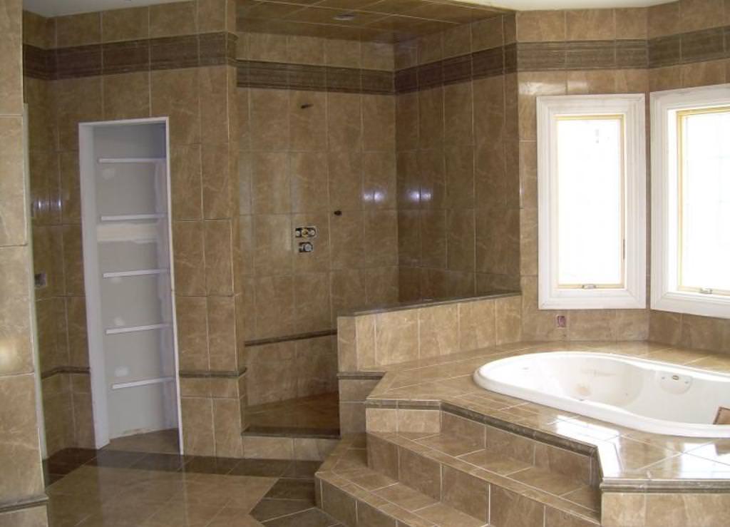 Image of: Bathtub Tile Designs Ideas