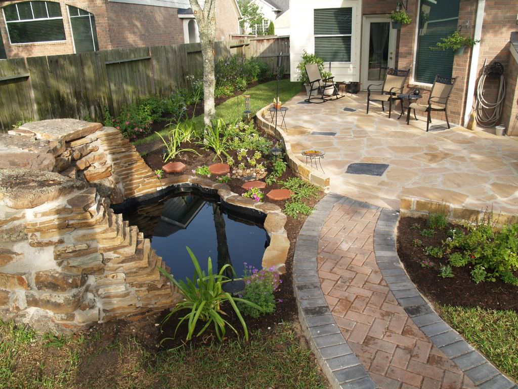 Image of: Best Backyard Landscape Design With Ponds
