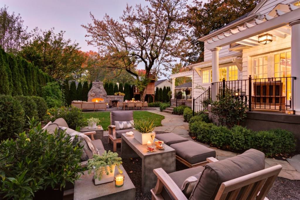 Image of: Best Beautiful Backyards Designs