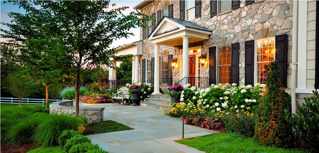Image of: Best Simple Small Front Yard Landscaping Ideas Pictures