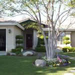 Best Small Front Yard Landscaping With Driveway