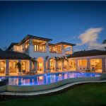 Luxurious Houses Plans