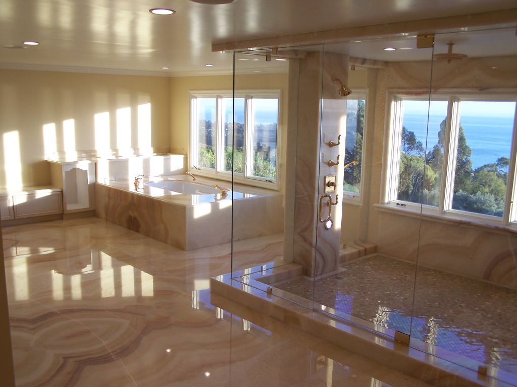 Image of: Luxury Bathrooms Photos