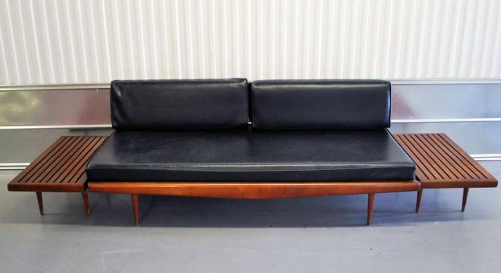 Image of: Mid Century Modern Used Furniture