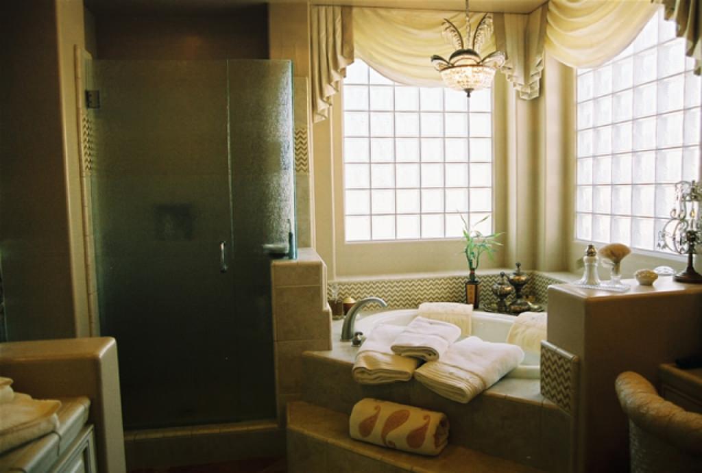 Image of: Small Bathroom Designs Picture
