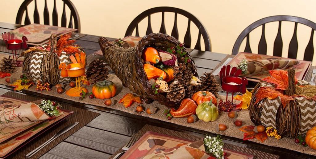 Image of: Table Decorations For Thanksgiving