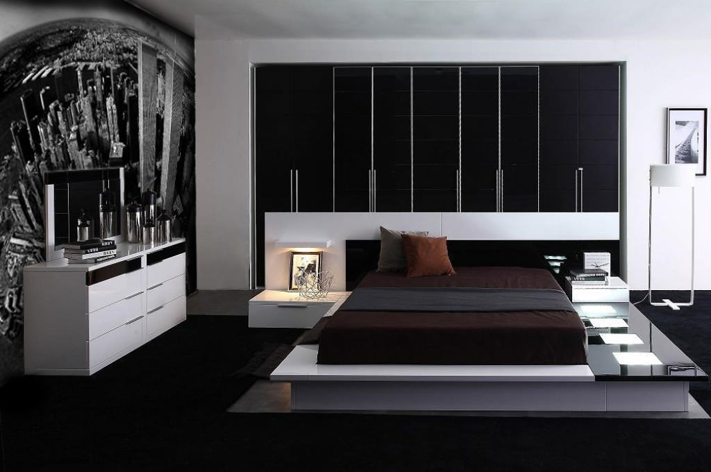 Image of: Black Platform Bed