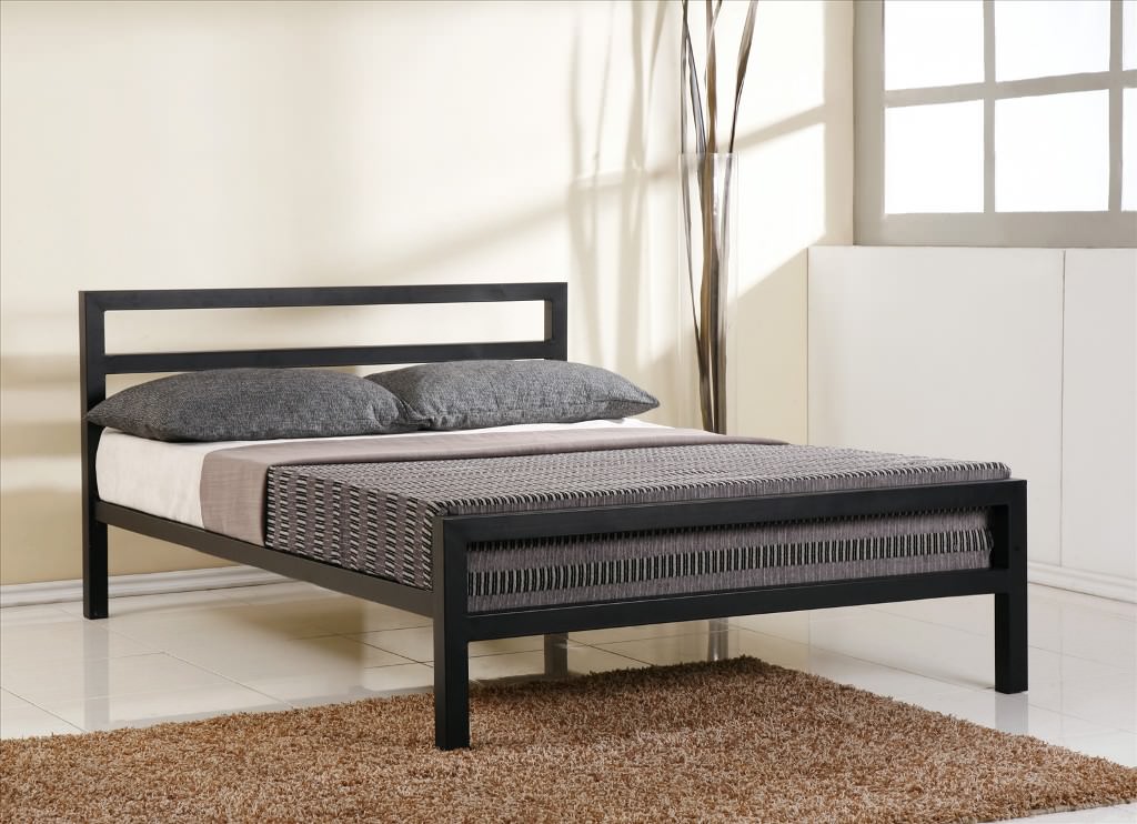 Image of: Heavy Duty Queen Size Bed Frame