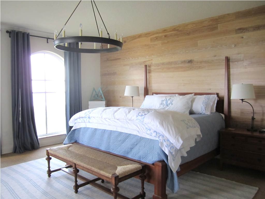 Image of: Accent Wall For Small Bedroom
