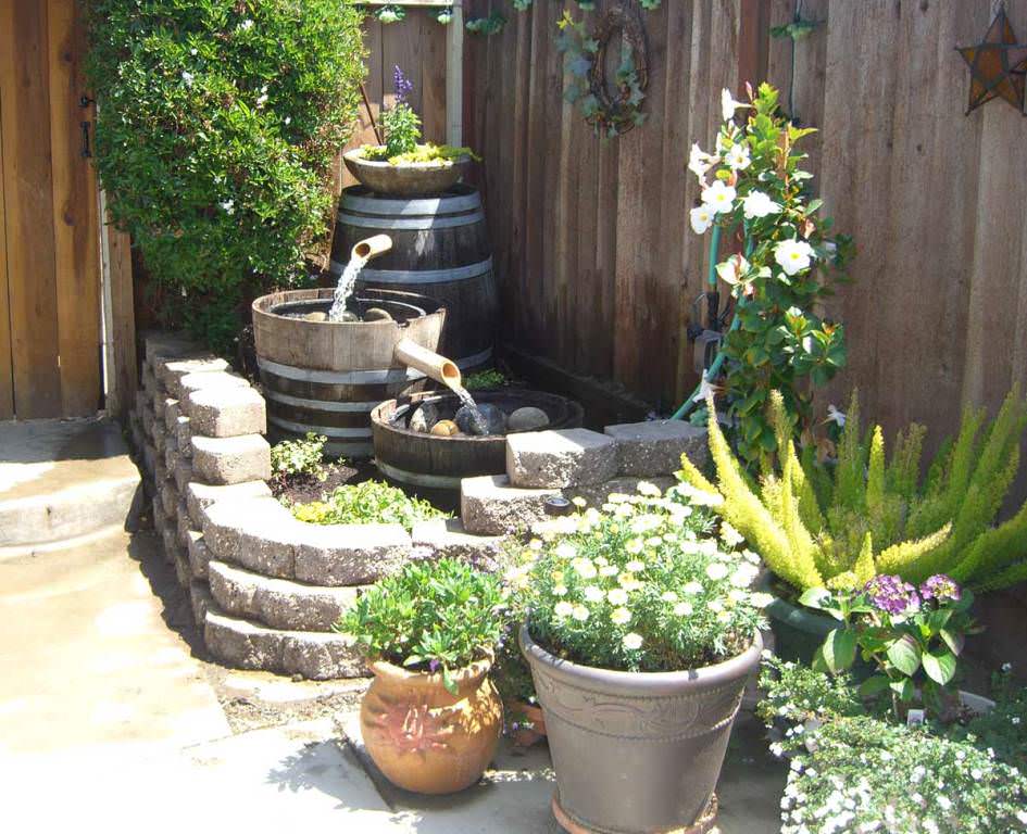 Image of: Best Outdoor Decor Water Fountains Pictures