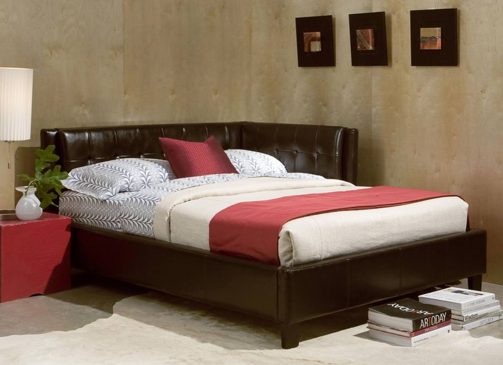 Image of: Leather Corner Daybed