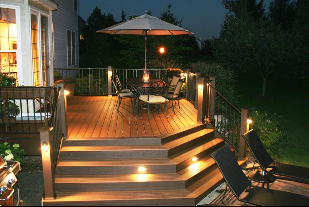 Image of: Solar Accent Lights For Deck Ideas