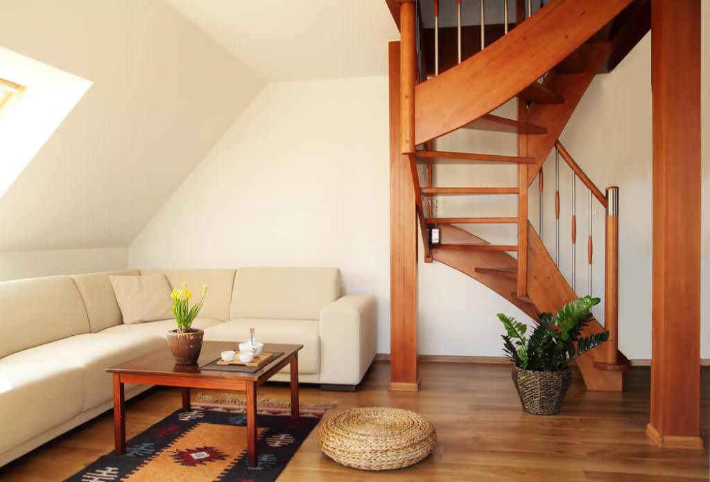 Image of: Tiny House Loft Stairs