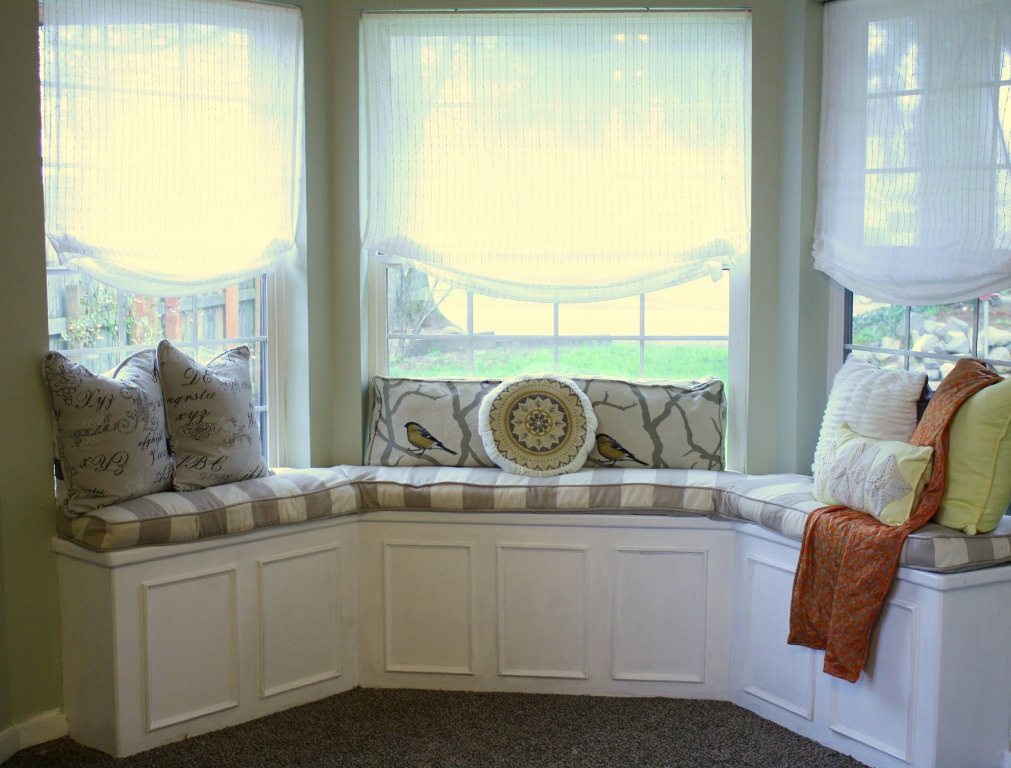 Image of: Window Shades Ideas For Bay Windows With Window Seat