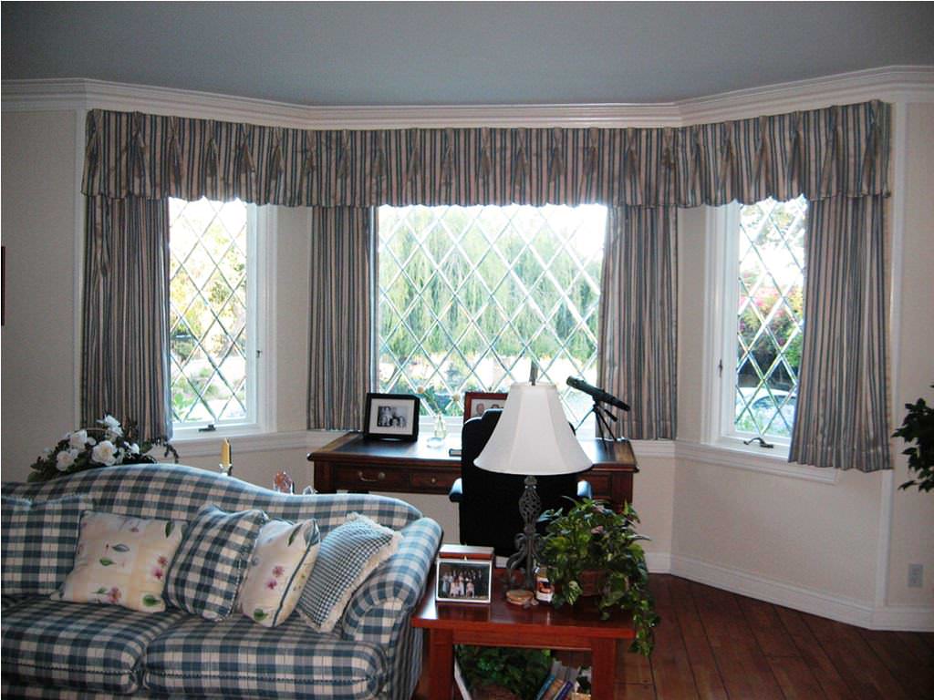 Image of: Window Shades Ideas For Bow Windows