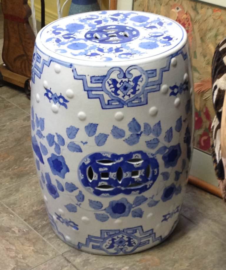 Image of: oriental ceramic accent table