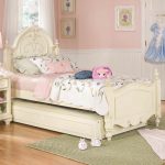 jessica-mcclintock-sleigh-bed-idea-kids-bedrooms