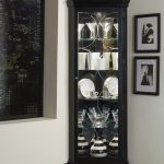 lighted-corner-curio-cabinet-design