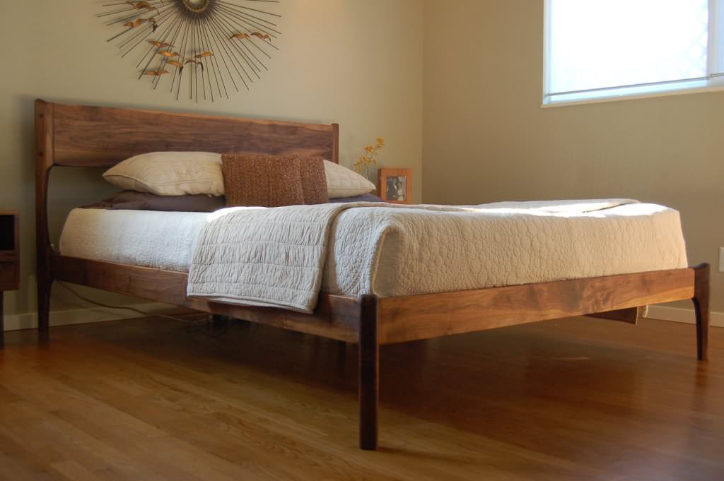 mid-century-modern-bed-plans