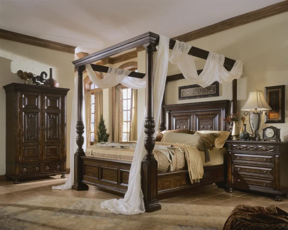 Image of: north shore king canopy bed design