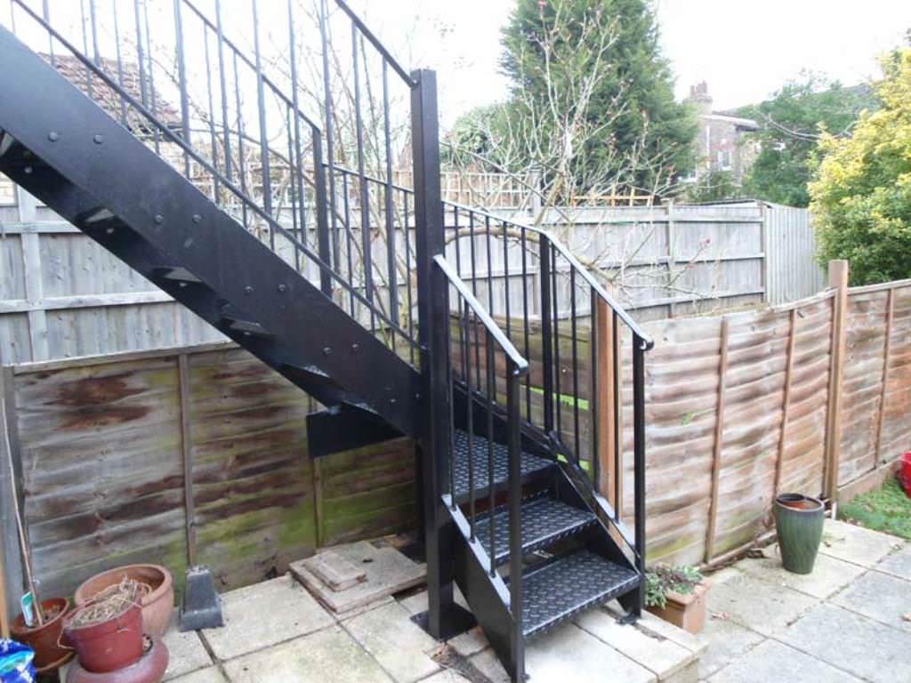Image of: prefab metal stairs outdoor