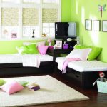 twin-beds-with-corner-unit-with-colorful-bedroom-design