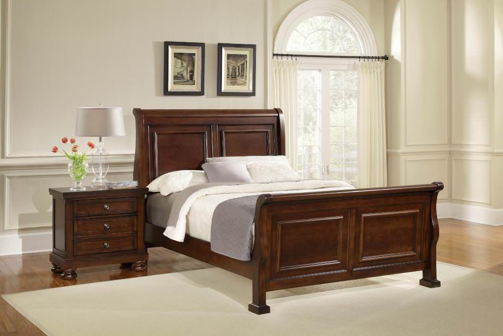 Image of: vaughan bassett sleigh bed image no 3
