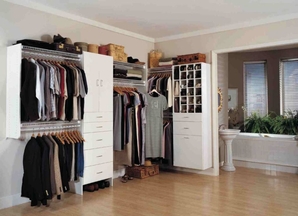Image of: organize a small closet with lots of clothes