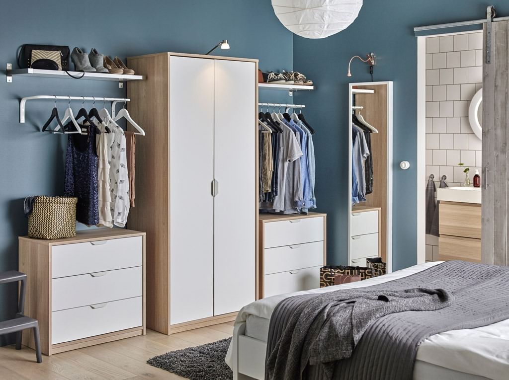 Image of: storage solutions for small bedrooms design
