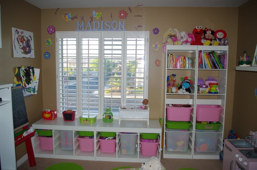 Image of: storage solutions for small kids bedrooms