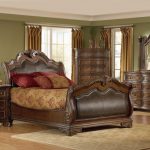 antique-mahogany-sleigh-bed