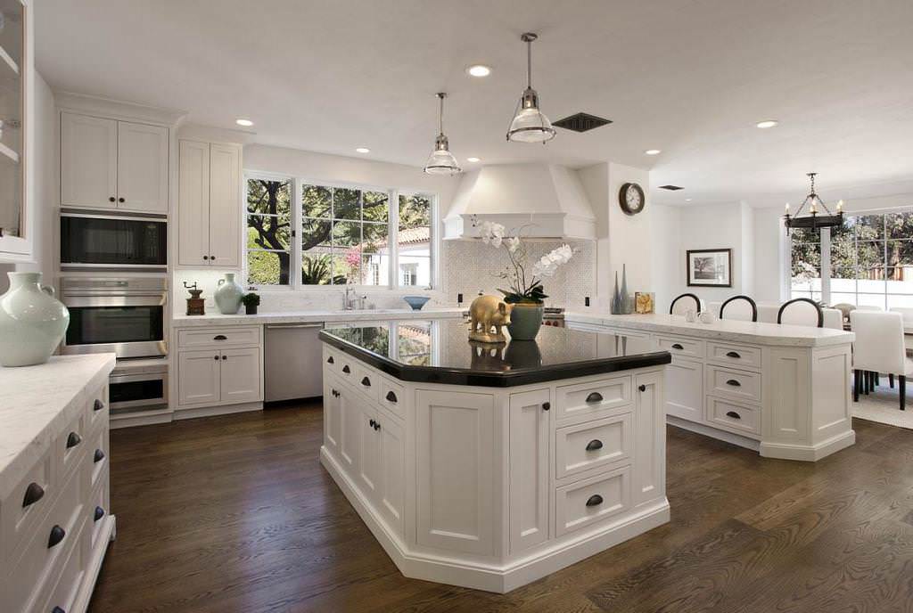 adorable-and-antique-white-kitchen-cabinets