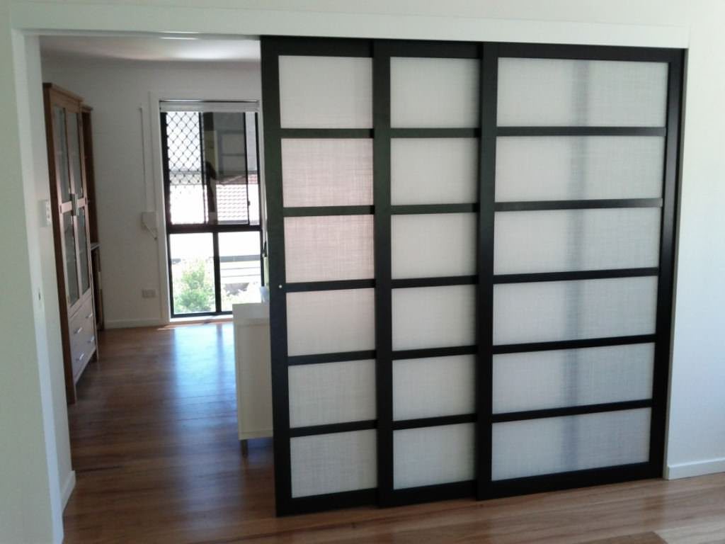 Image of: japanese sliding doors room divider idea