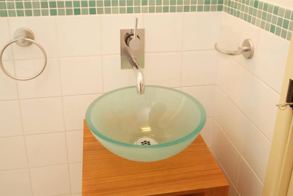 Image of: glass bowl sinks bathroom