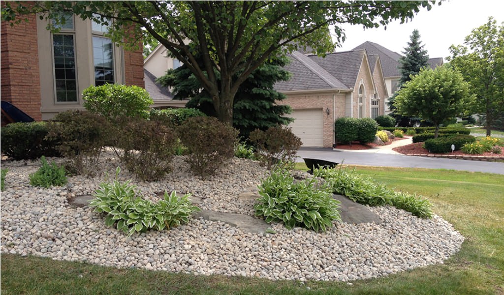 Image of: landscaping with river rocks