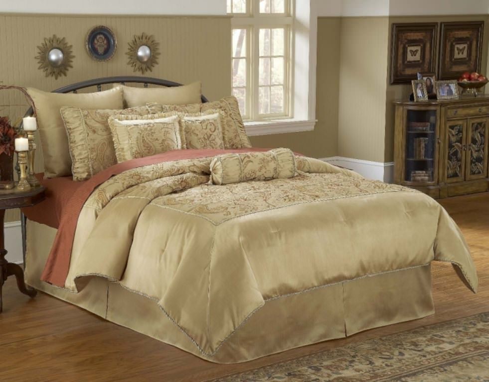 Image of: luxury king size bedding sets plans