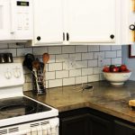 subway-tile-in-kitchen-backsplash