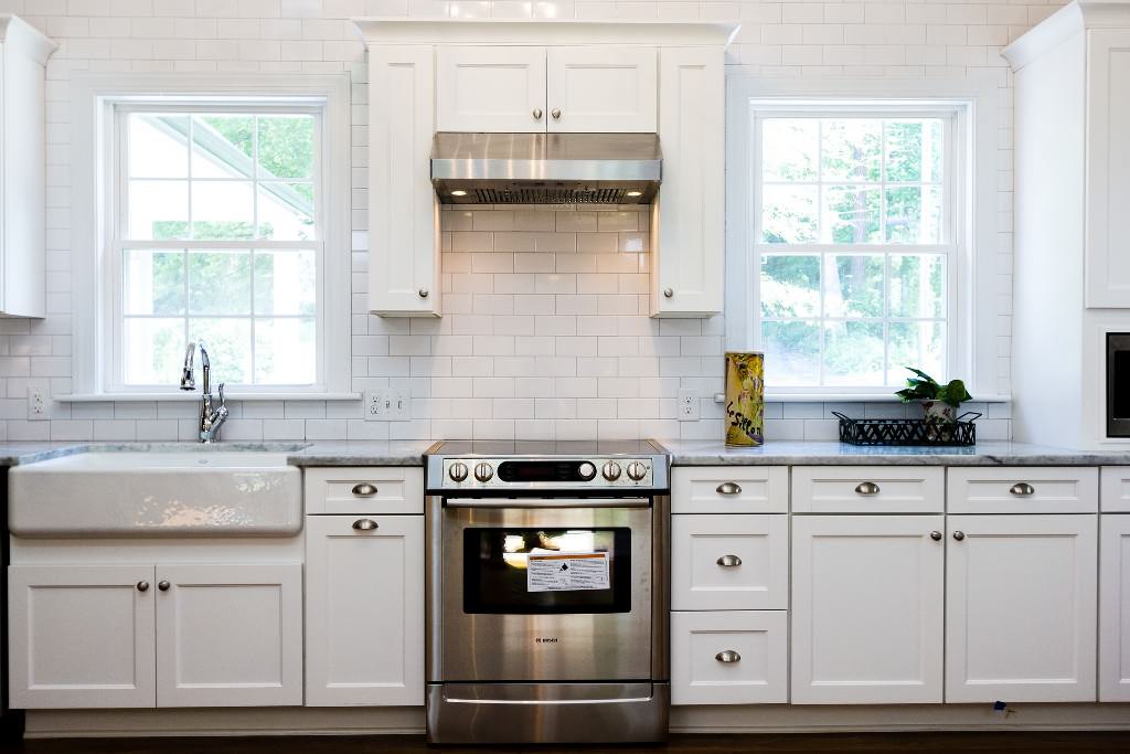 Image of: subway tile in kitchen style