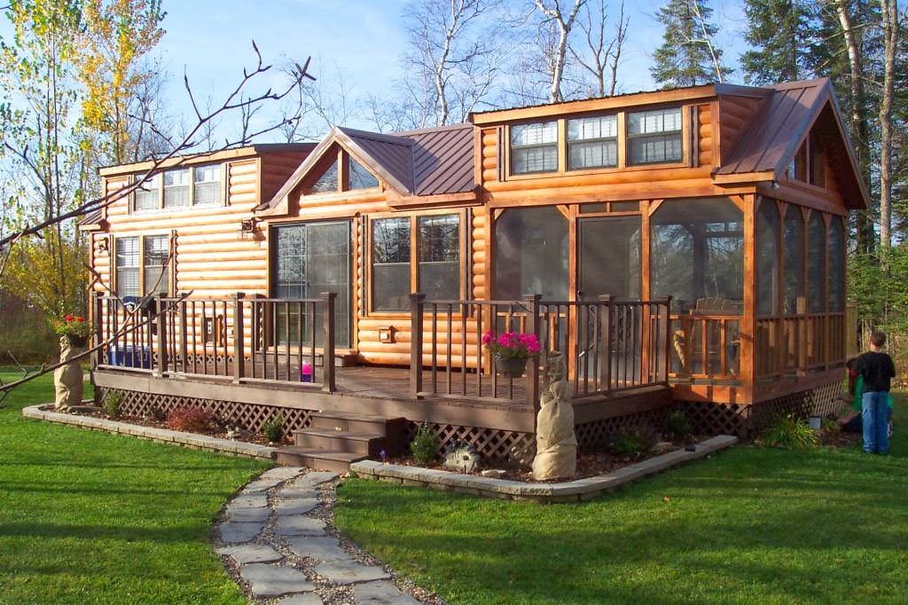 Image of: big tiny houses with landscape ideas