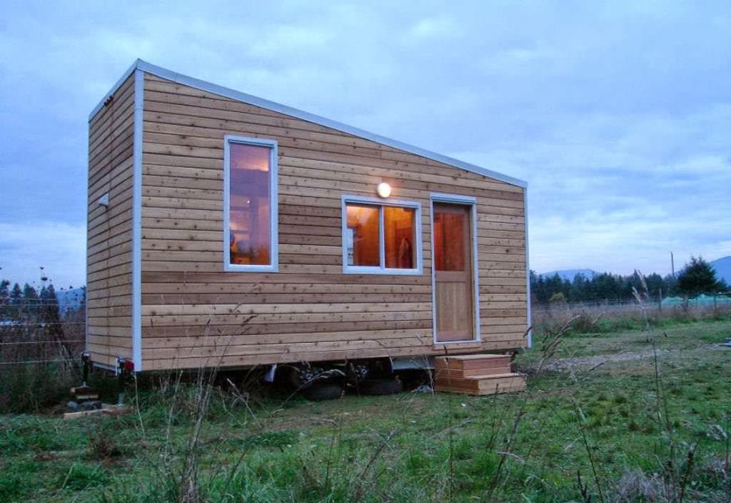 Image of: build your own tiny house for cheap budget