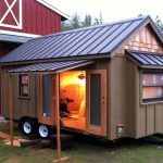 building a tiny house on wheels design