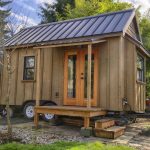 building a tiny house on wheels in cheap