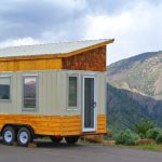 build a tiny house cheap on wheels idea