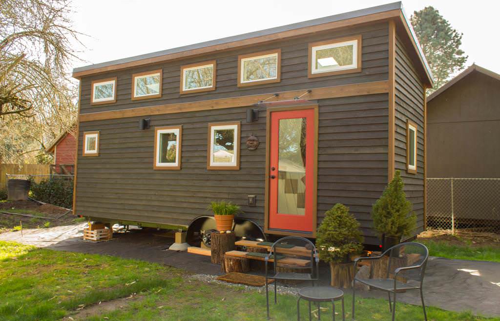 Image of: build a tiny house step by step in cheap style