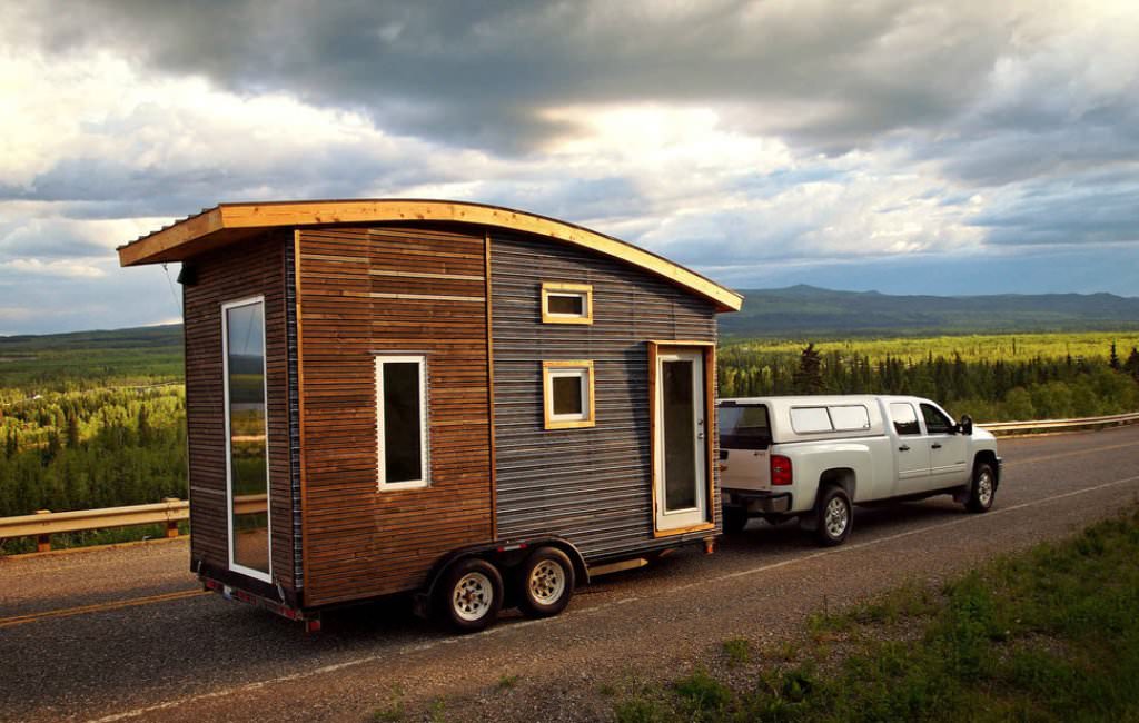 Image of: build a tiny house step by step on wheels