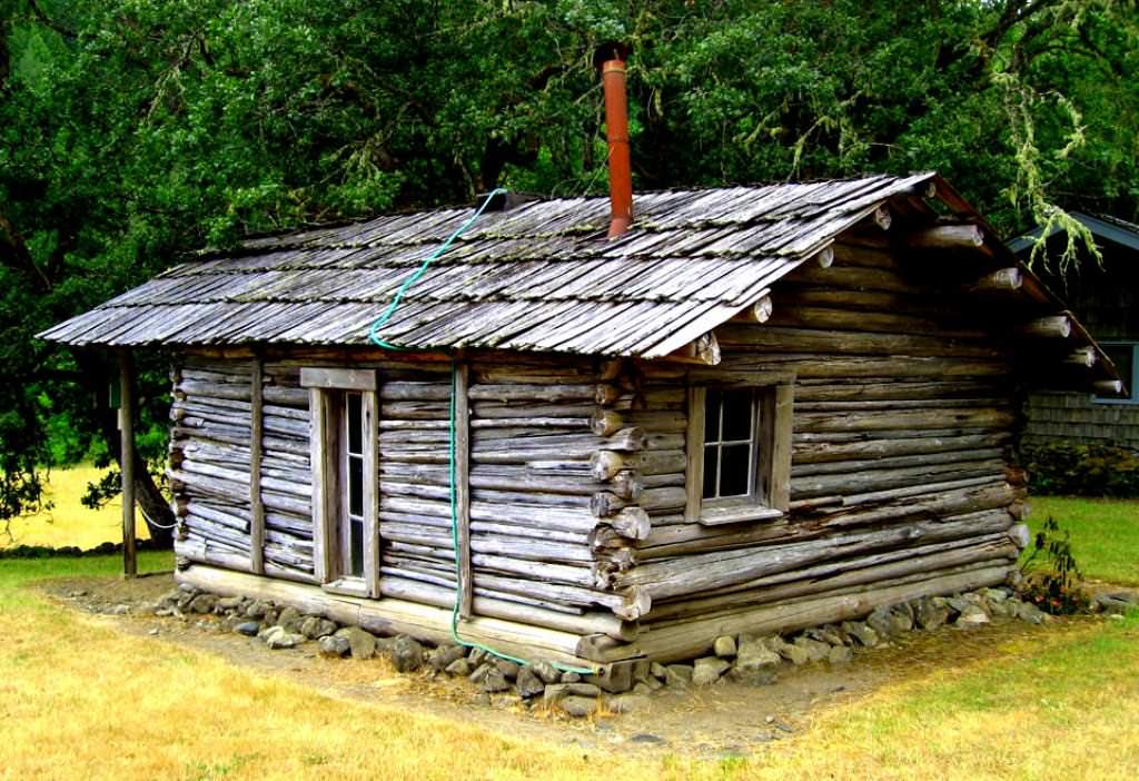 Image of: cheap log cabin tiny house