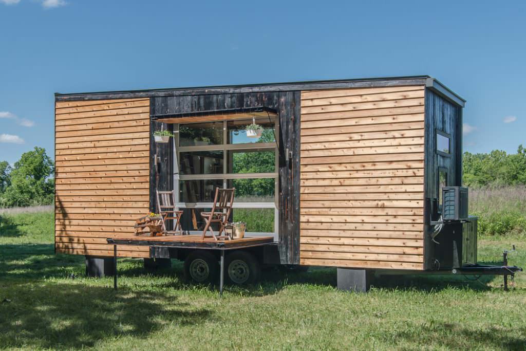 Image of: old hickory tiny house