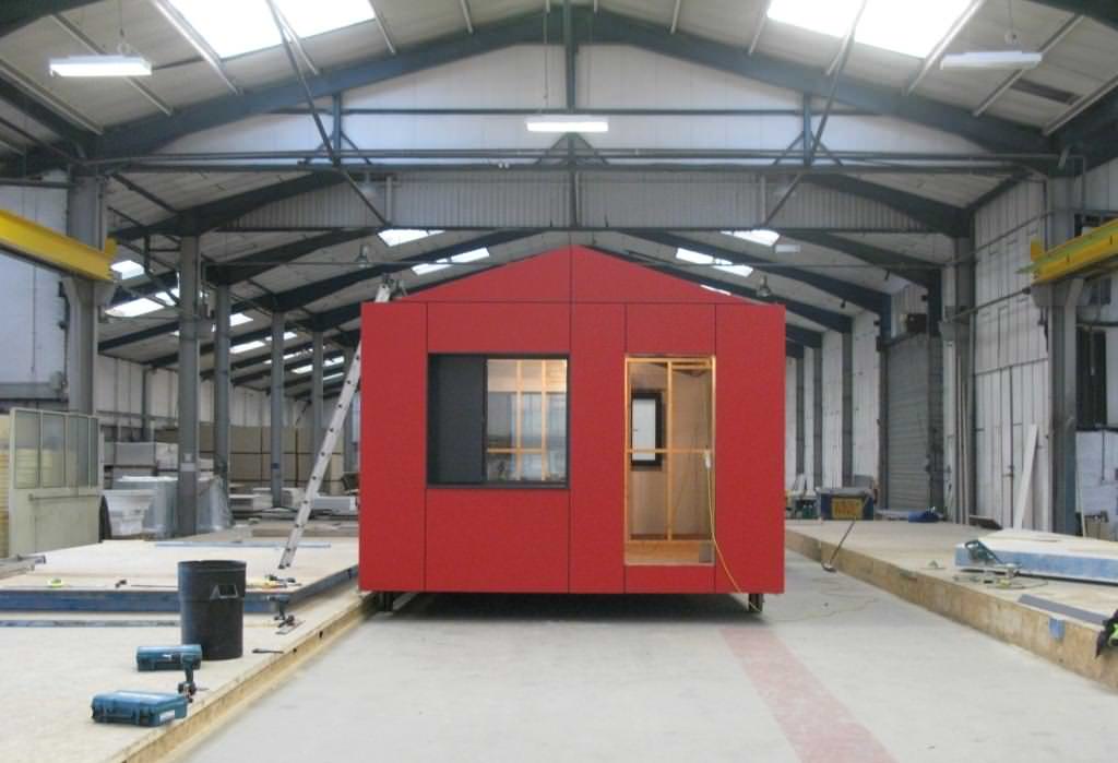 Image of: pre built tiny houses manufacturer
