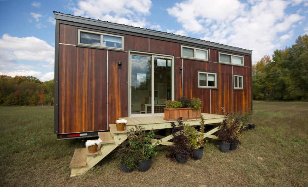 Image of: building tiny house