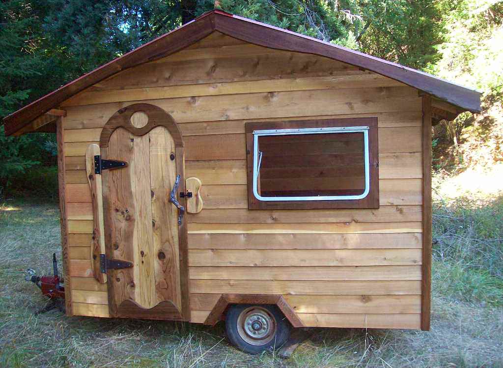 Image of: building your own tiny house on wheels